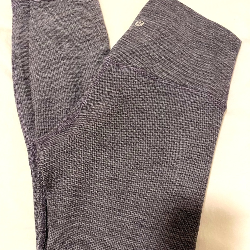 Lululemon Align Pant II 25"
Mini Heathered Herringbone Heathered Black/White